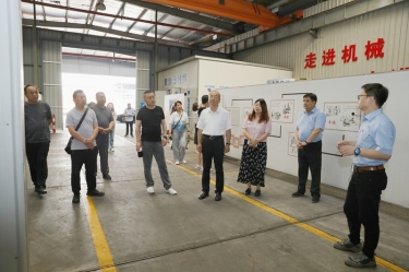 實(shí)地觀摩促交流 技能賦能助發(fā)展 | 山東省淄博市淄川區(qū)總工會(huì)黨組成員、副主席馮進(jìn)明一行蒞臨景興紙業(yè)調(diào)研交流